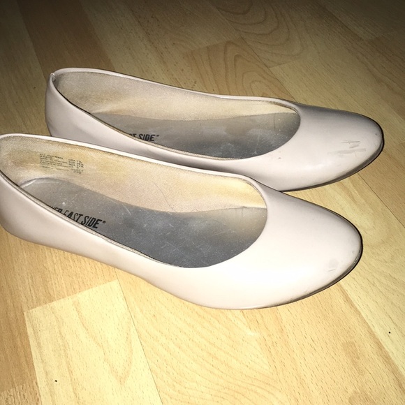 Nude flats‼️ - Picture 2 of 2